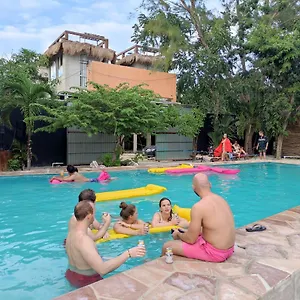 2* Hotel Sunset Bungalows